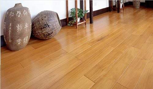 哪几种木地板能用水性地板漆翻新？