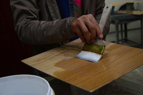 什么是水性木器漆底着色工艺？_水性木器漆|大荷水性漆