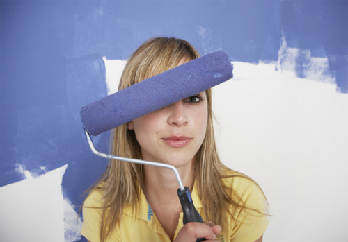 涂刷水性墙面漆面漆