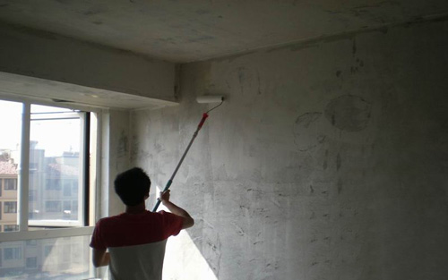墙面翻新刷漆