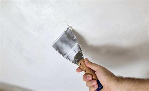 墙面乳胶漆装修腻子要不要铲掉？