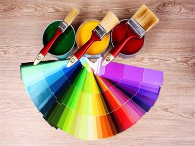 水性木器漆涂刷后颜色与色卡有差别？