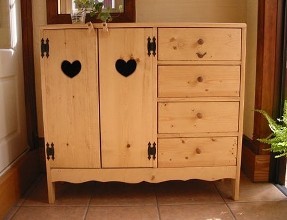 旧家具翻新选漆有什么讲究？