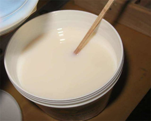 夏季木器漆施工需谨慎，高温多雨对木器漆影响大