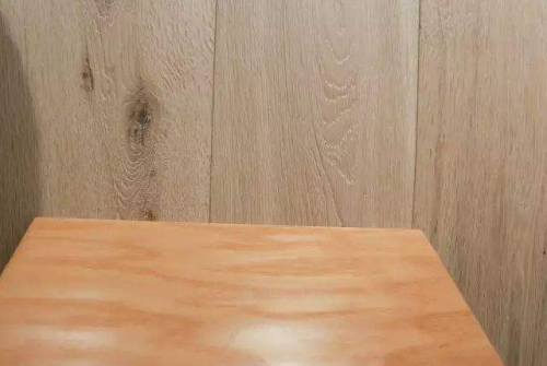 浅谈家装选用水性木器漆的原因_木器漆|大荷水性漆